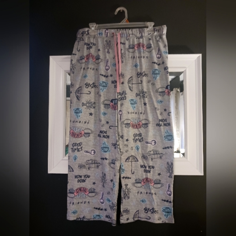 FRIENDS CENTRAL PERK WOMEN'S MULTICOLORED SIZE LARGE COMFY BOTTOMS